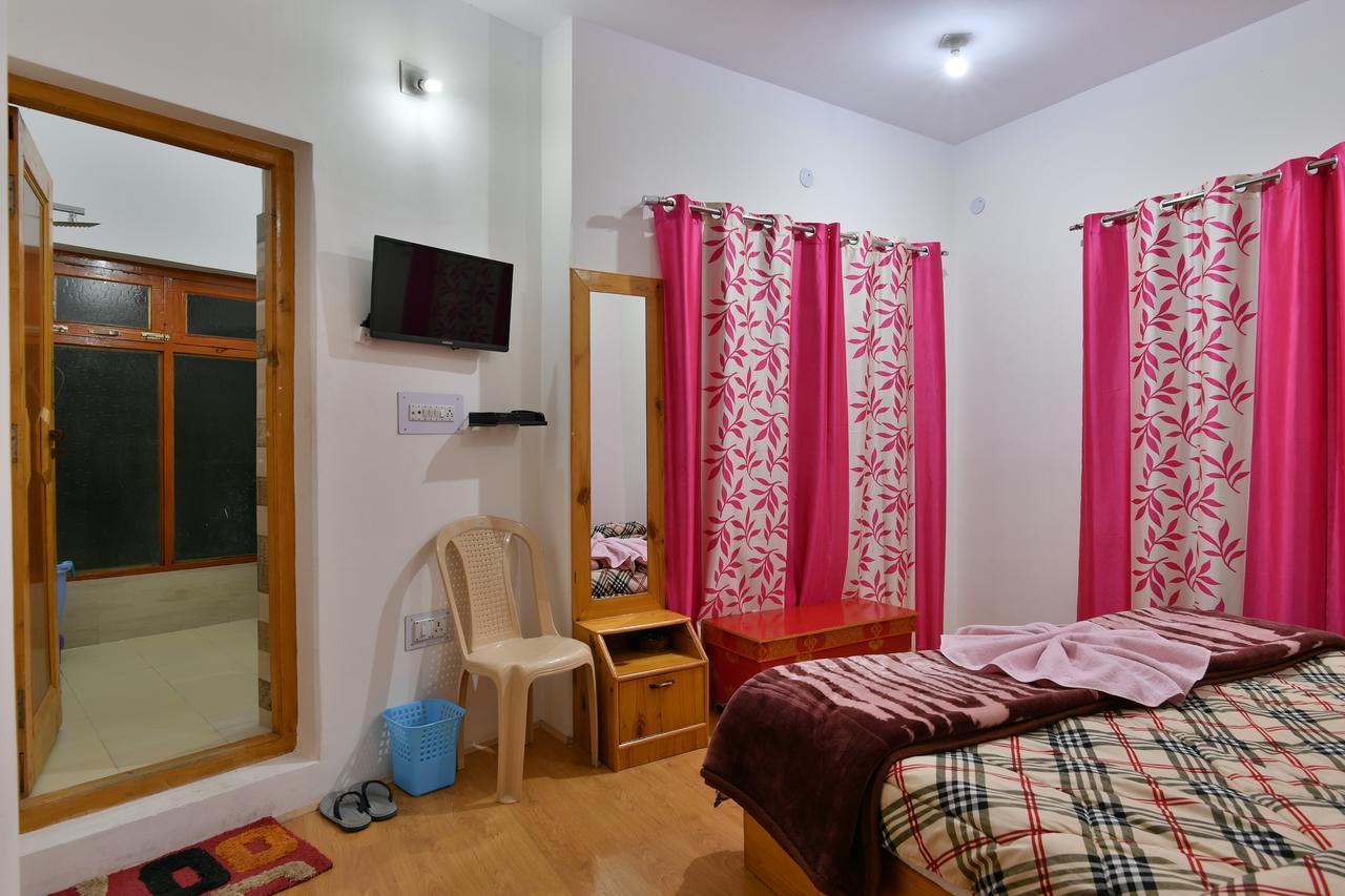 Lhachik Guest House Лех Екстериор снимка